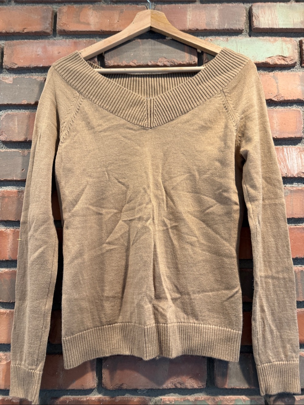 Ann Taylor wool Sweater in Camel
